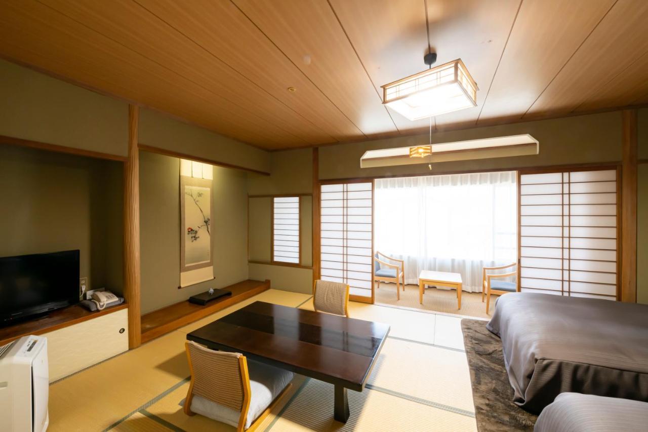 Isawa Tokiwa Hotel Fuefuki Экстерьер фото