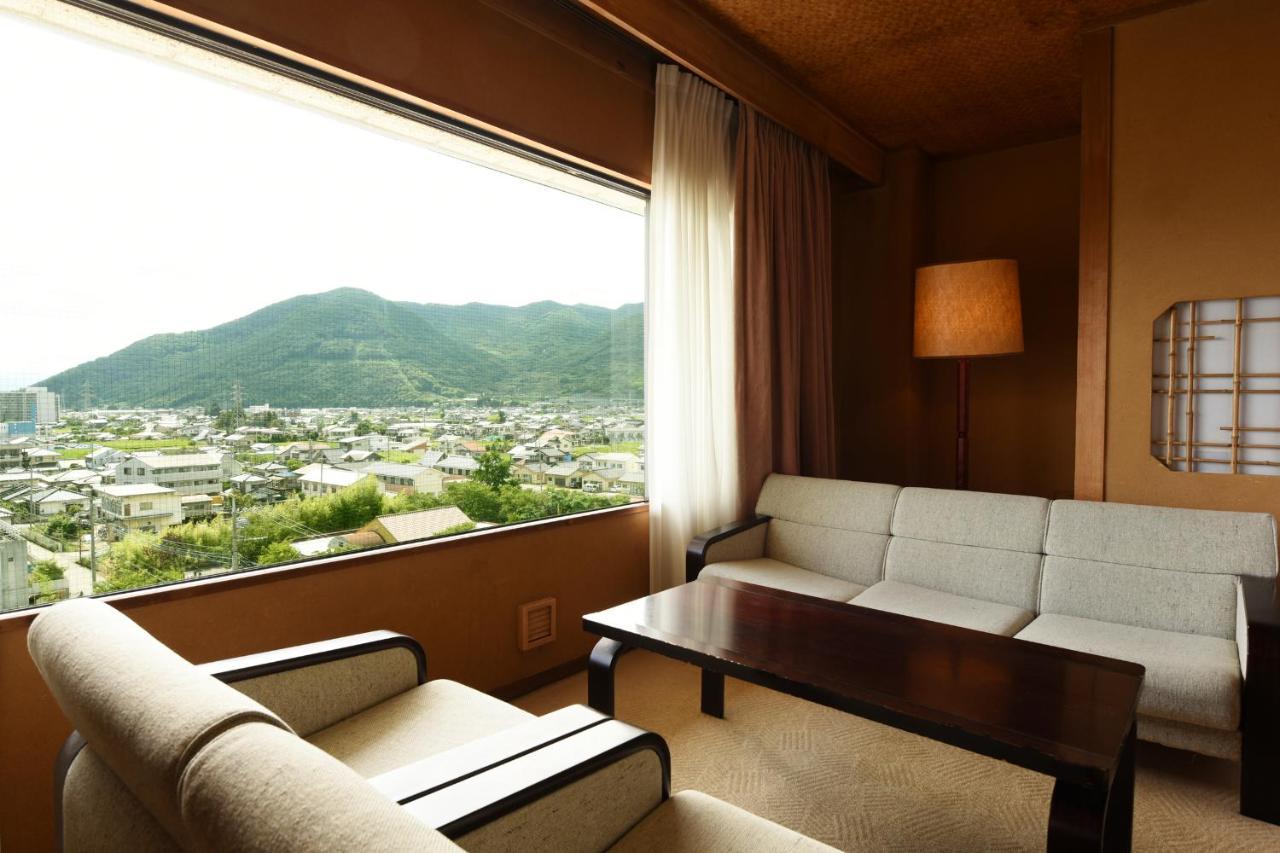Isawa Tokiwa Hotel Fuefuki Экстерьер фото